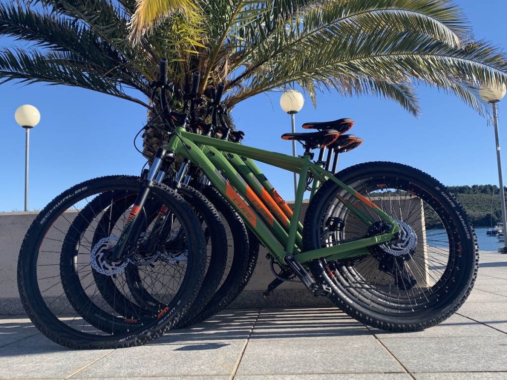 Rent a Bike Cube in Premantura and Banjole